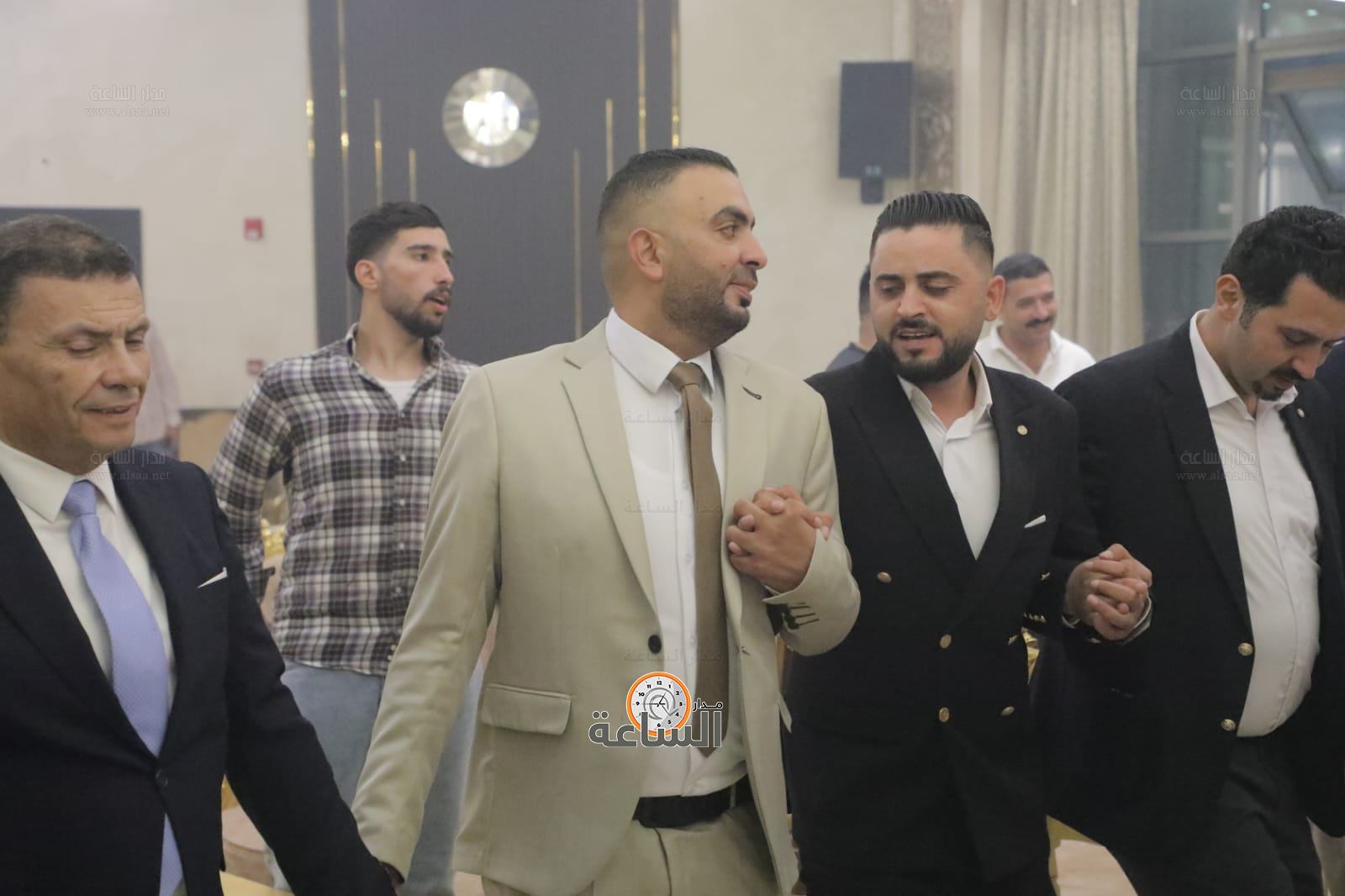 Madar Al-Saa Images 0.5388058161272488