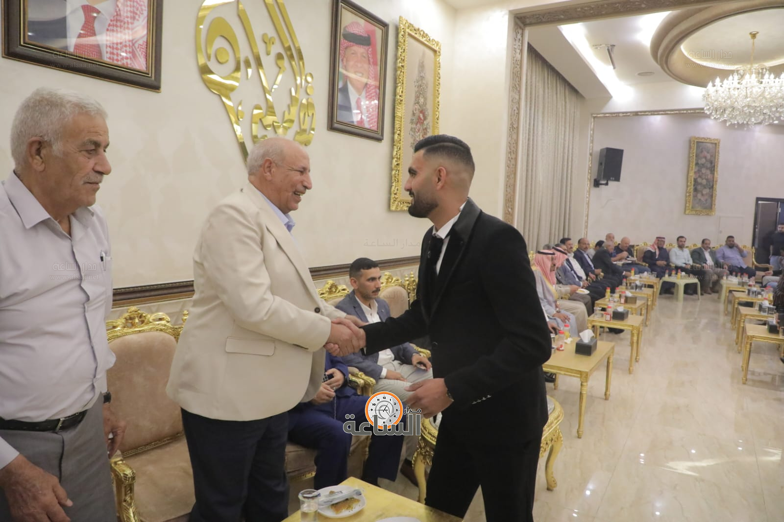 Madar Al-Saa Images 0.5409775383397593