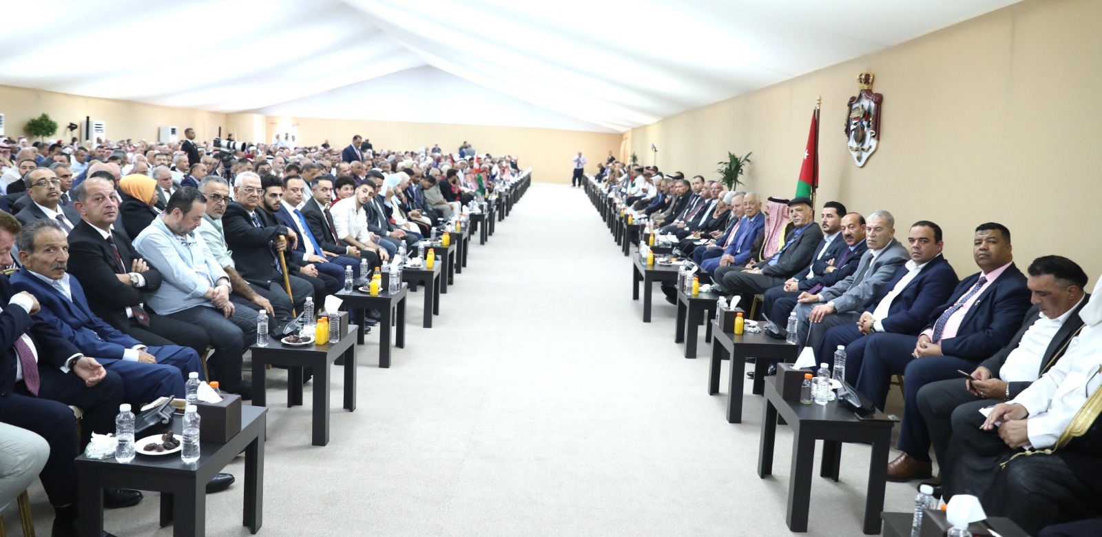 Madar Al-Saa Images 0.4261423267534654