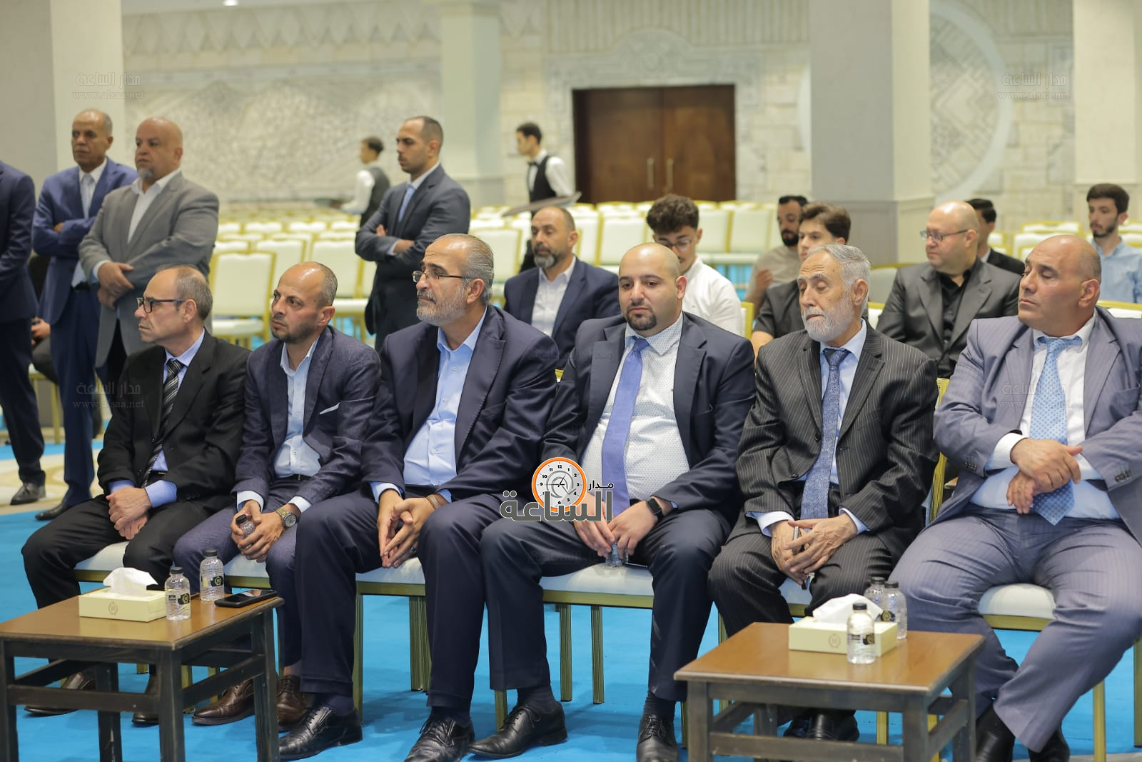 Madar Al-Saa Images 0.8797075547461255