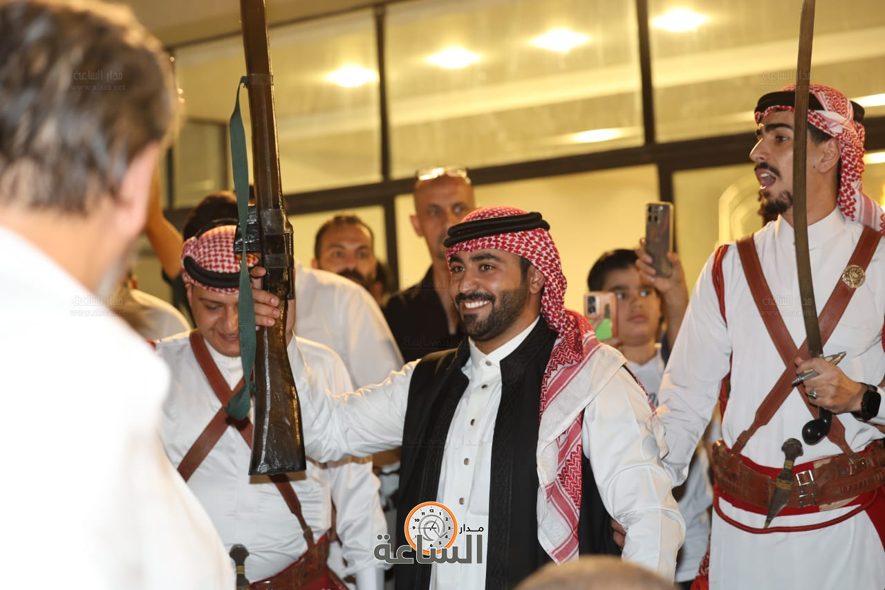 Madar Al-Saa Images 0.6863302646462314