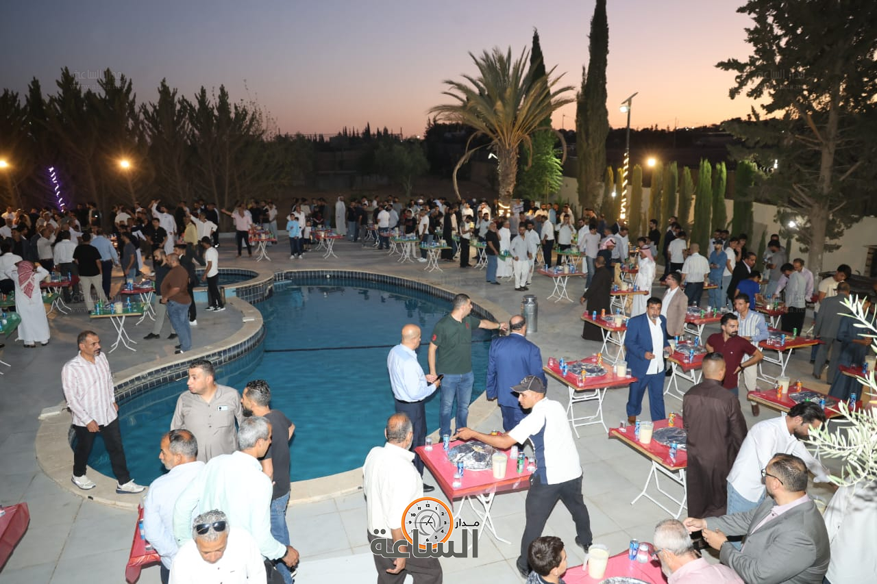 Madar Al-Saa Images 0.49716007320918