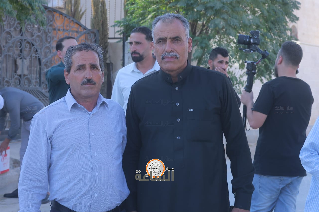 Madar Al-Saa Images 0.4516229497460378