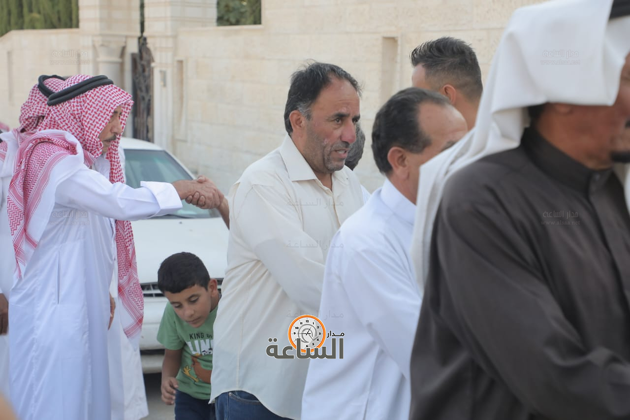 Madar Al-Saa Images 0.8381281379048732