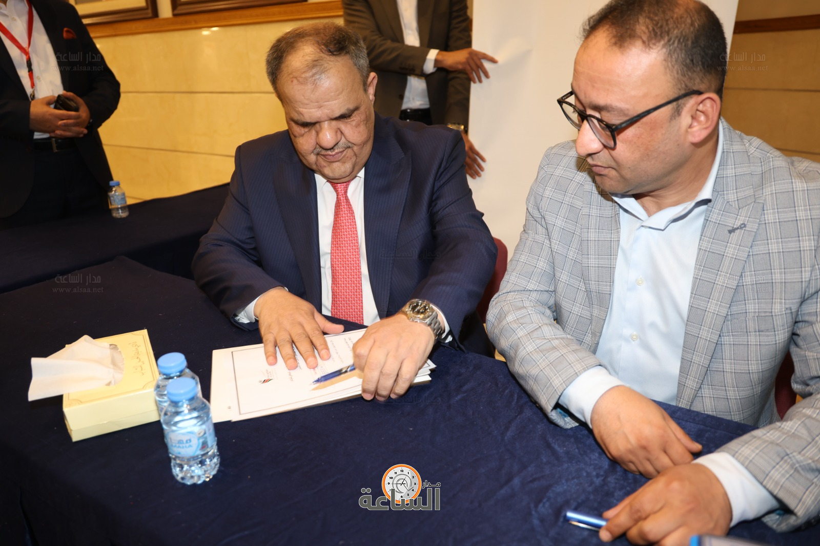 Madar Al-Saa Images 0.2967916877987764