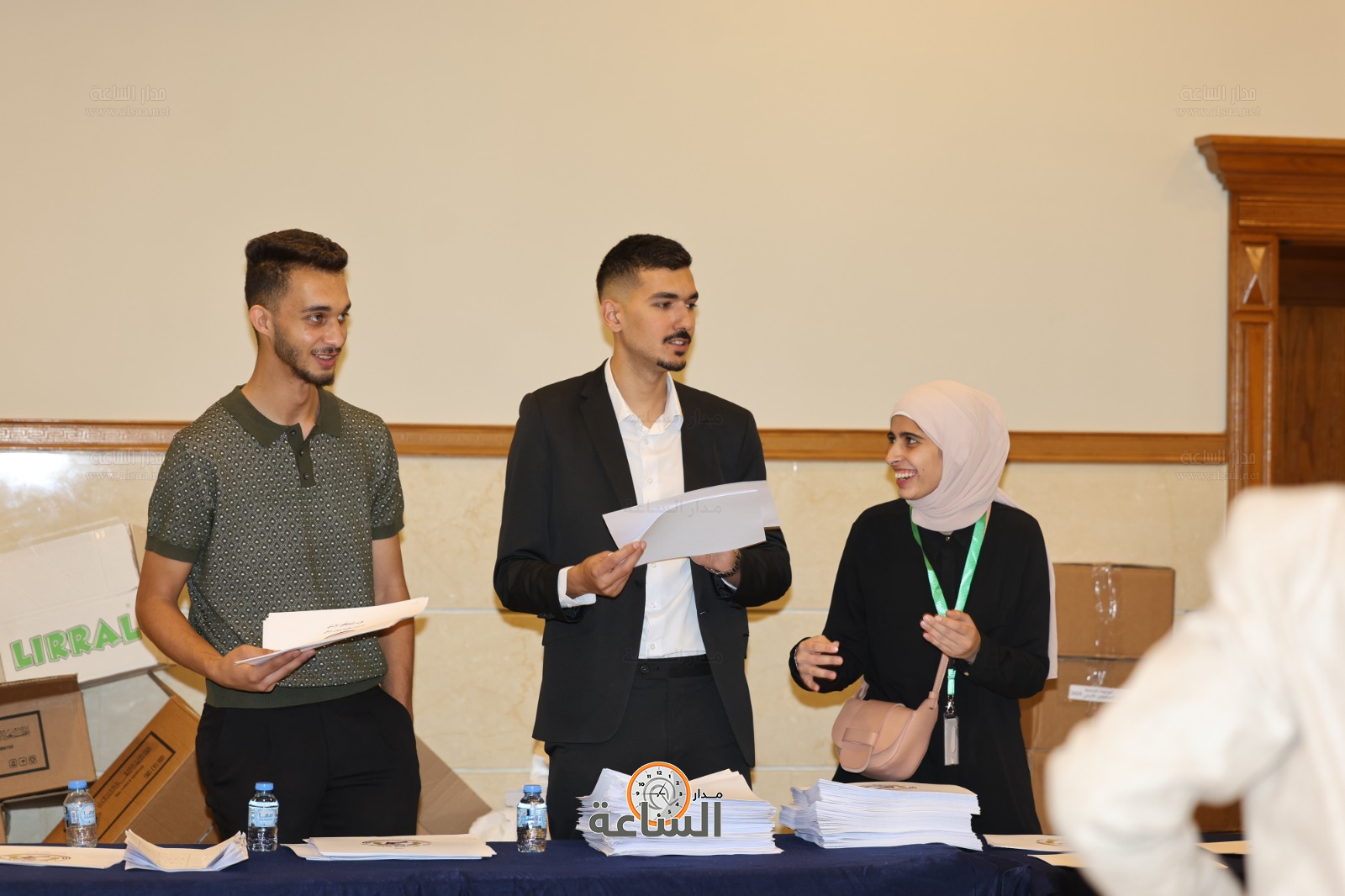 Madar Al-Saa Images 0.46838936072628357