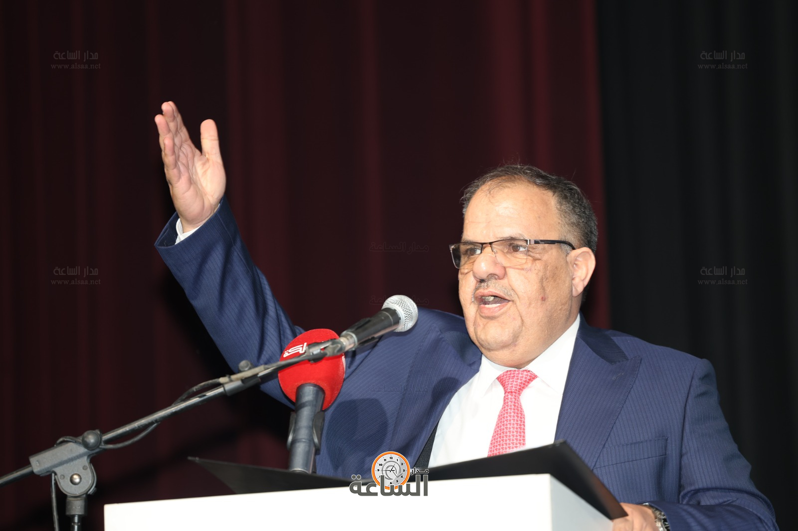 Madar Al-Saa Images 0.7598383767800239