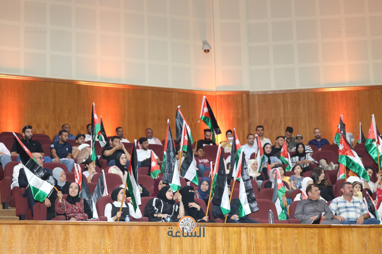 Madar Al-Saa Images 0.5452674748520363