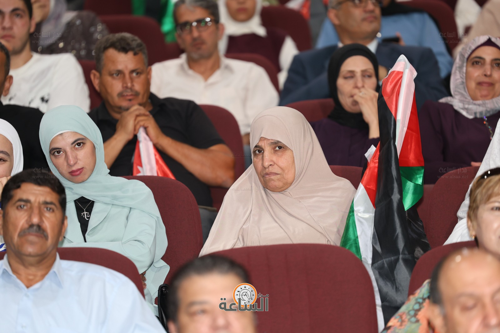 Madar Al-Saa Images 0.2153060808296584