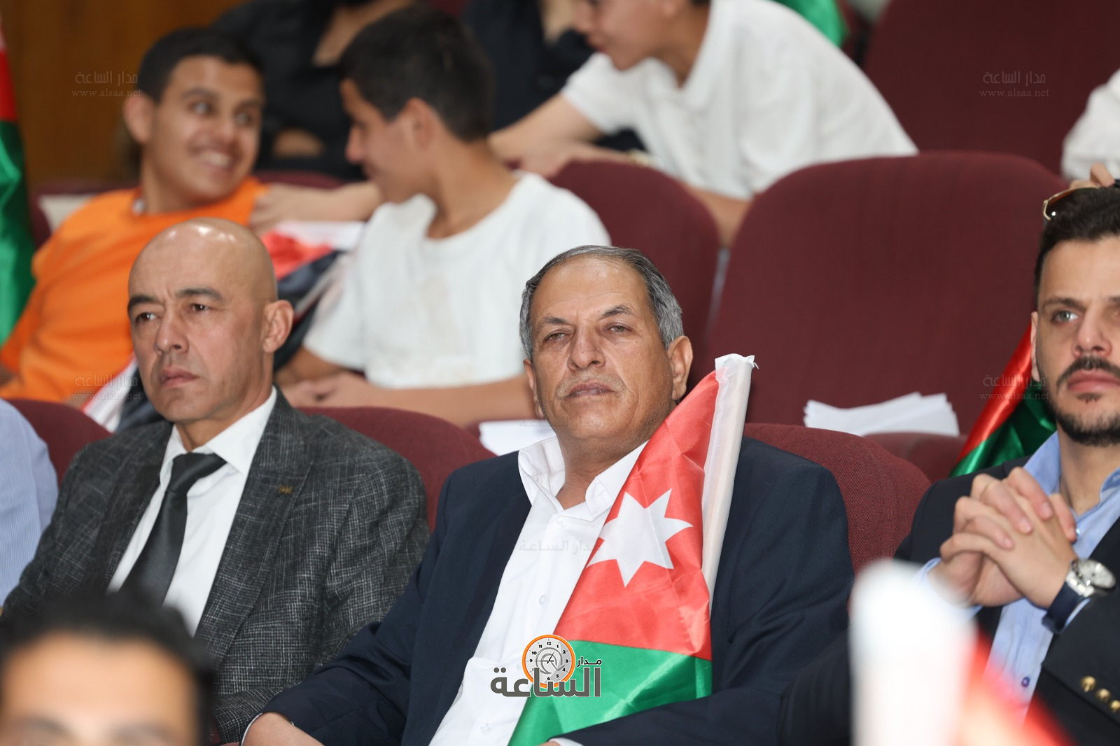 Madar Al-Saa Images 0.8124162410803334