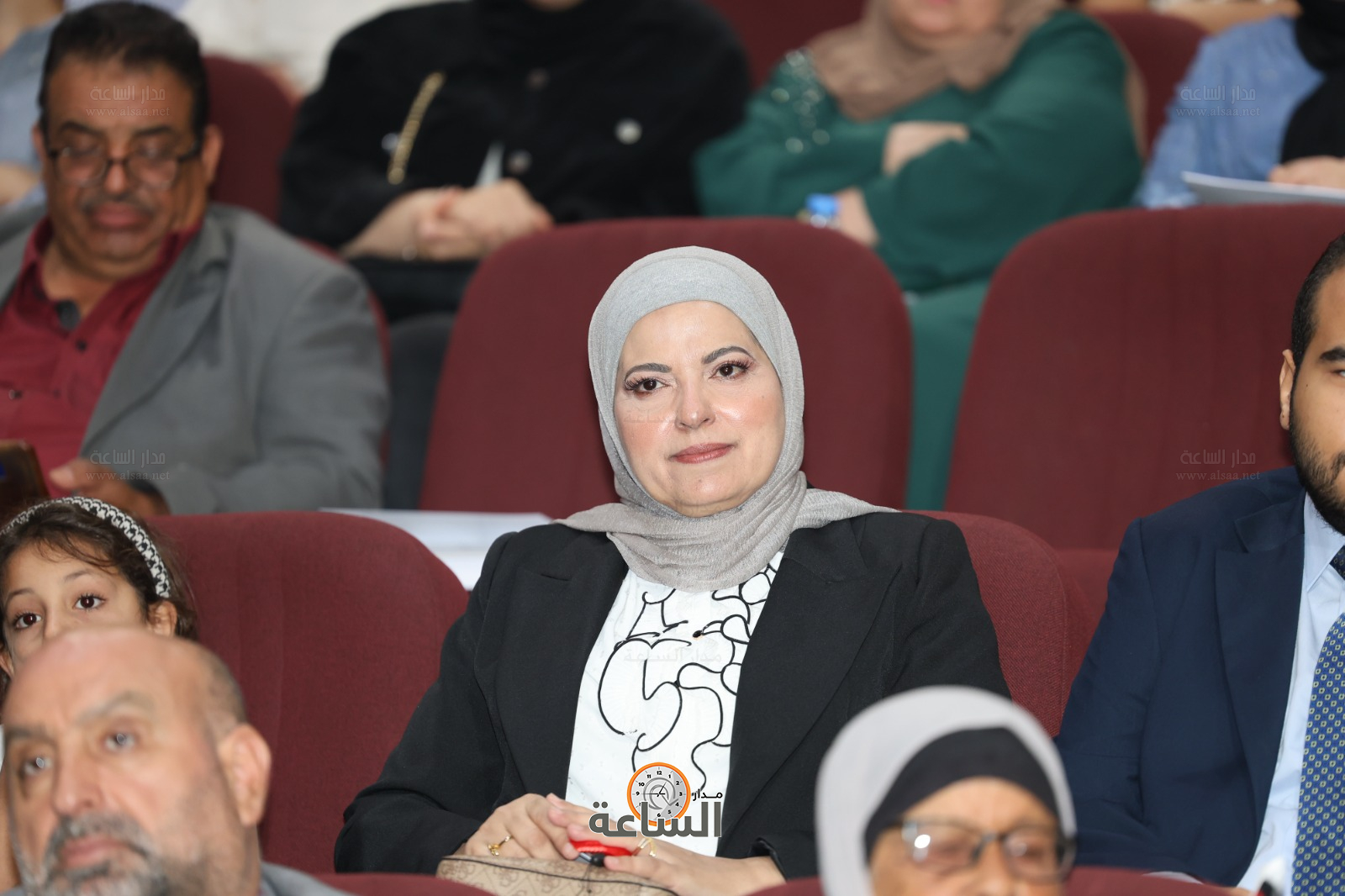 Madar Al-Saa Images 0.9913226191082355