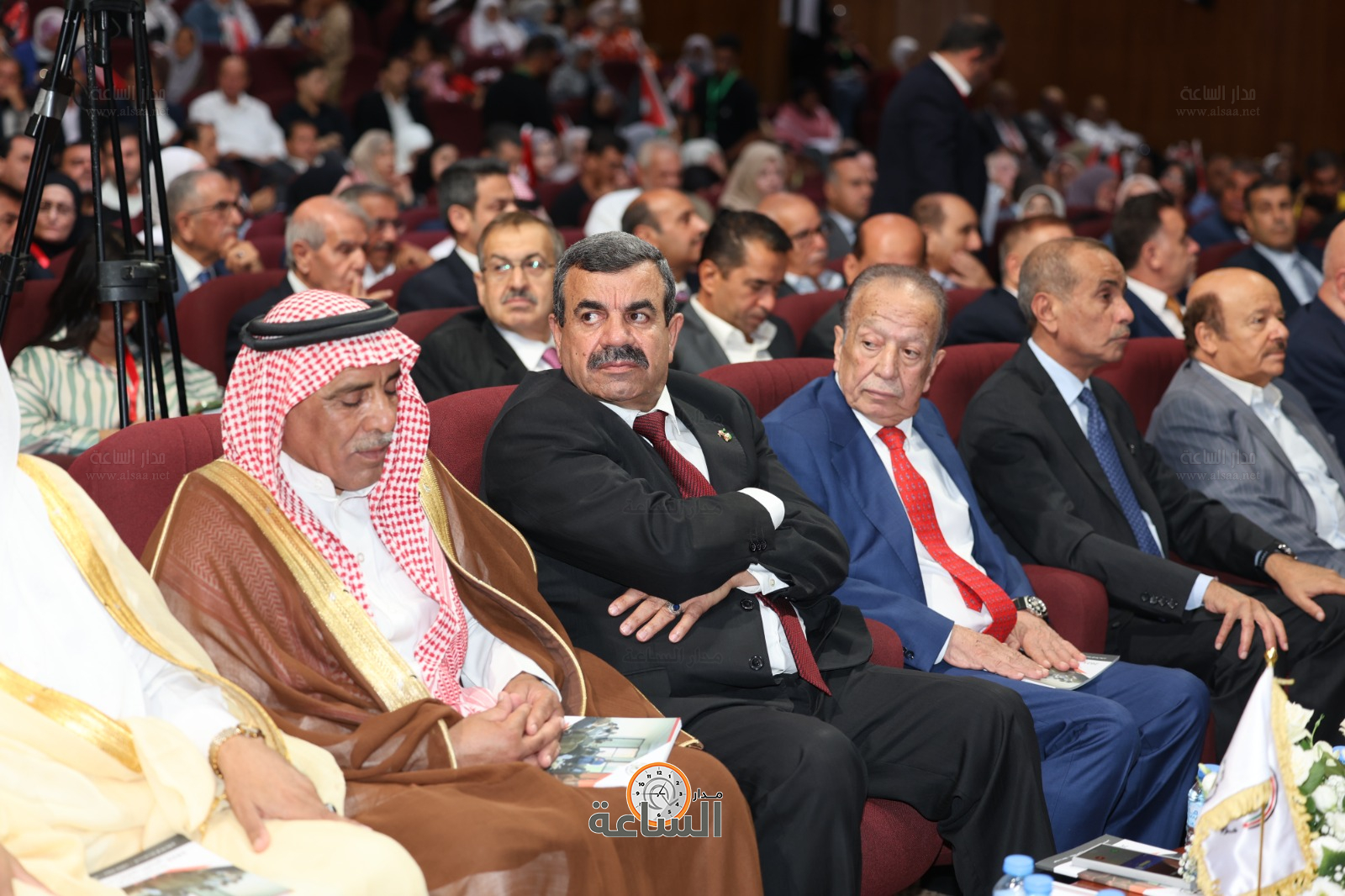 Madar Al-Saa Images 0.37567542604894955