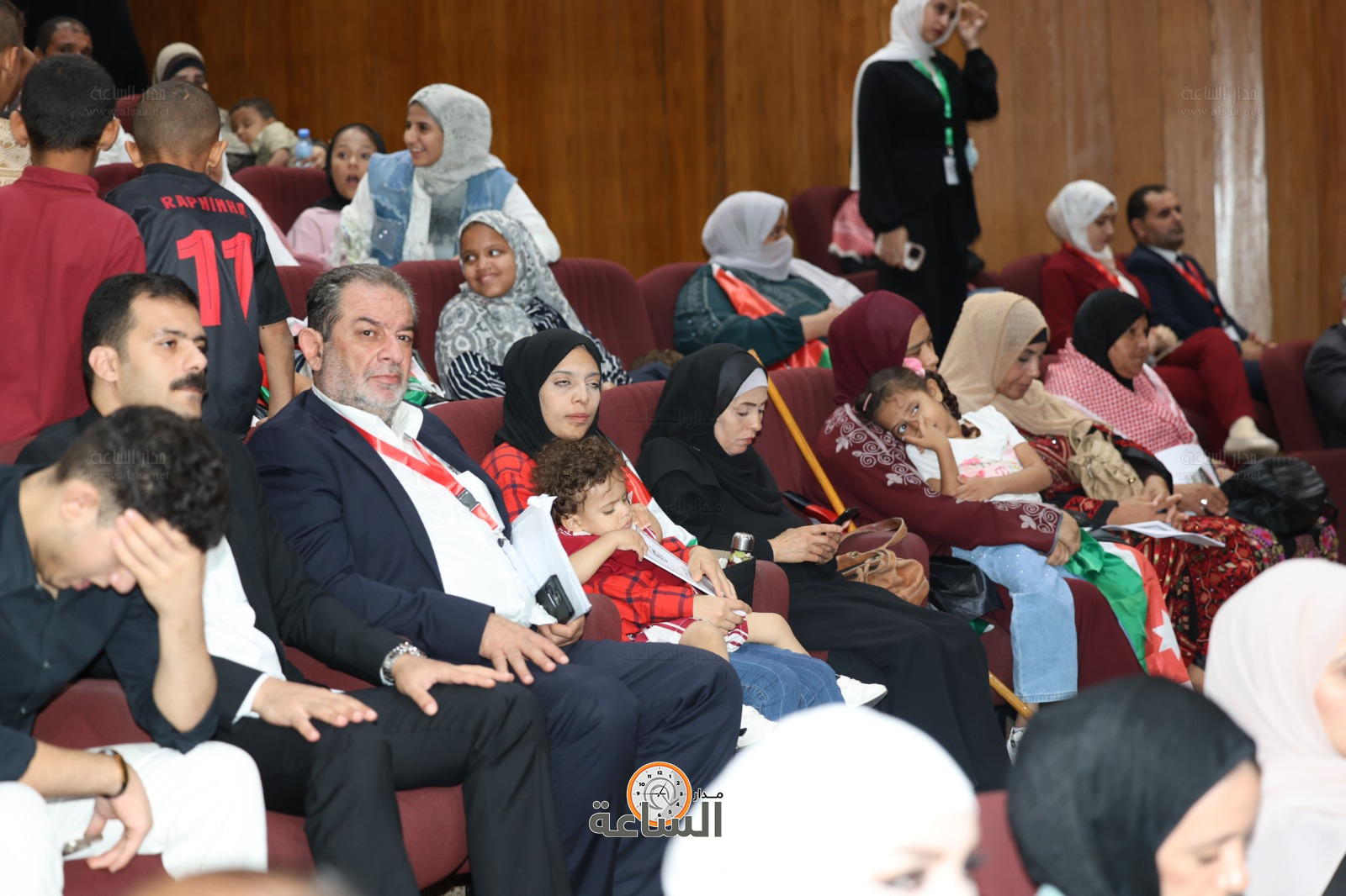 Madar Al-Saa Images 0.9408385989960898