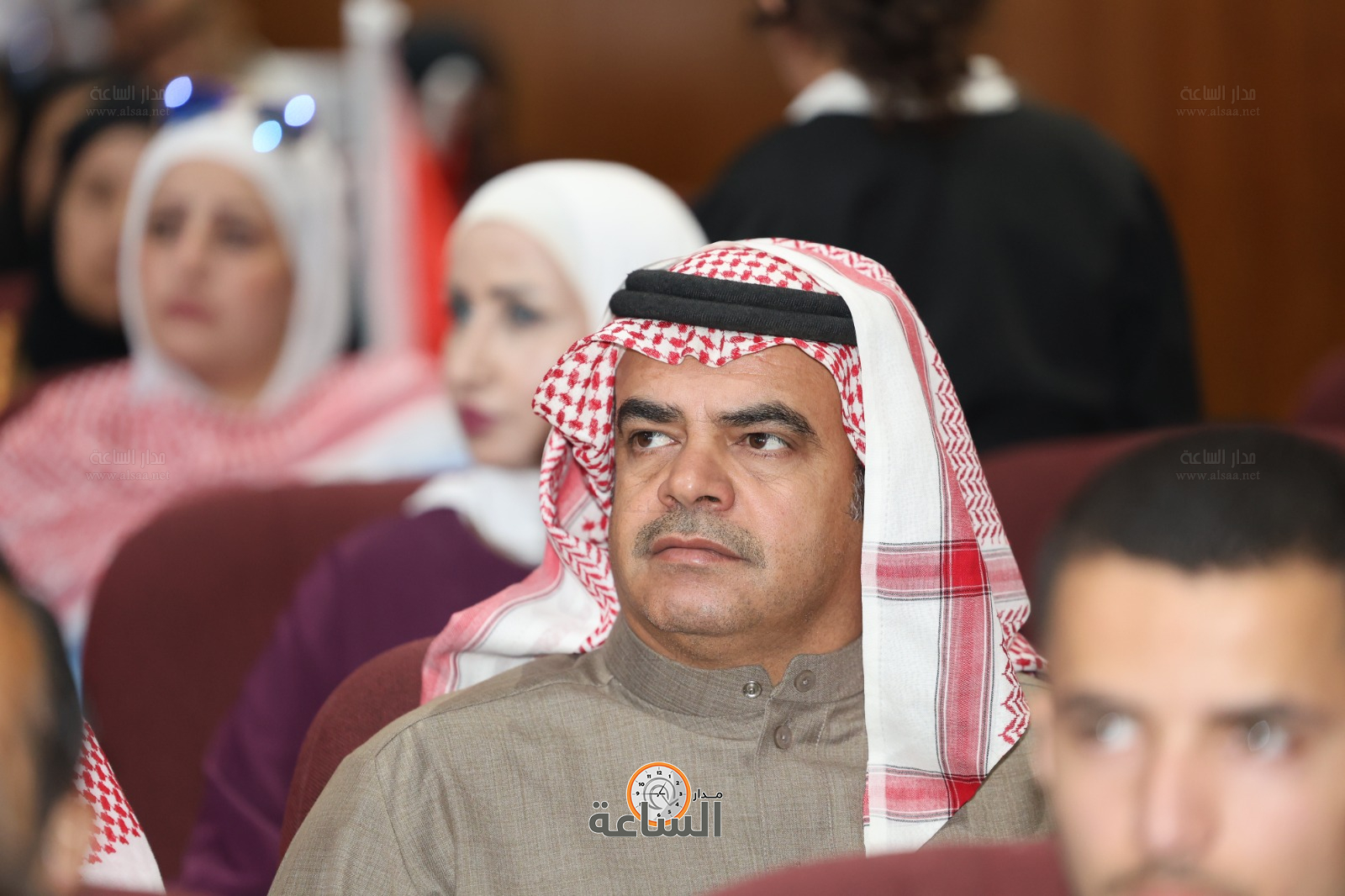 Madar Al-Saa Images 0.14243181110700875