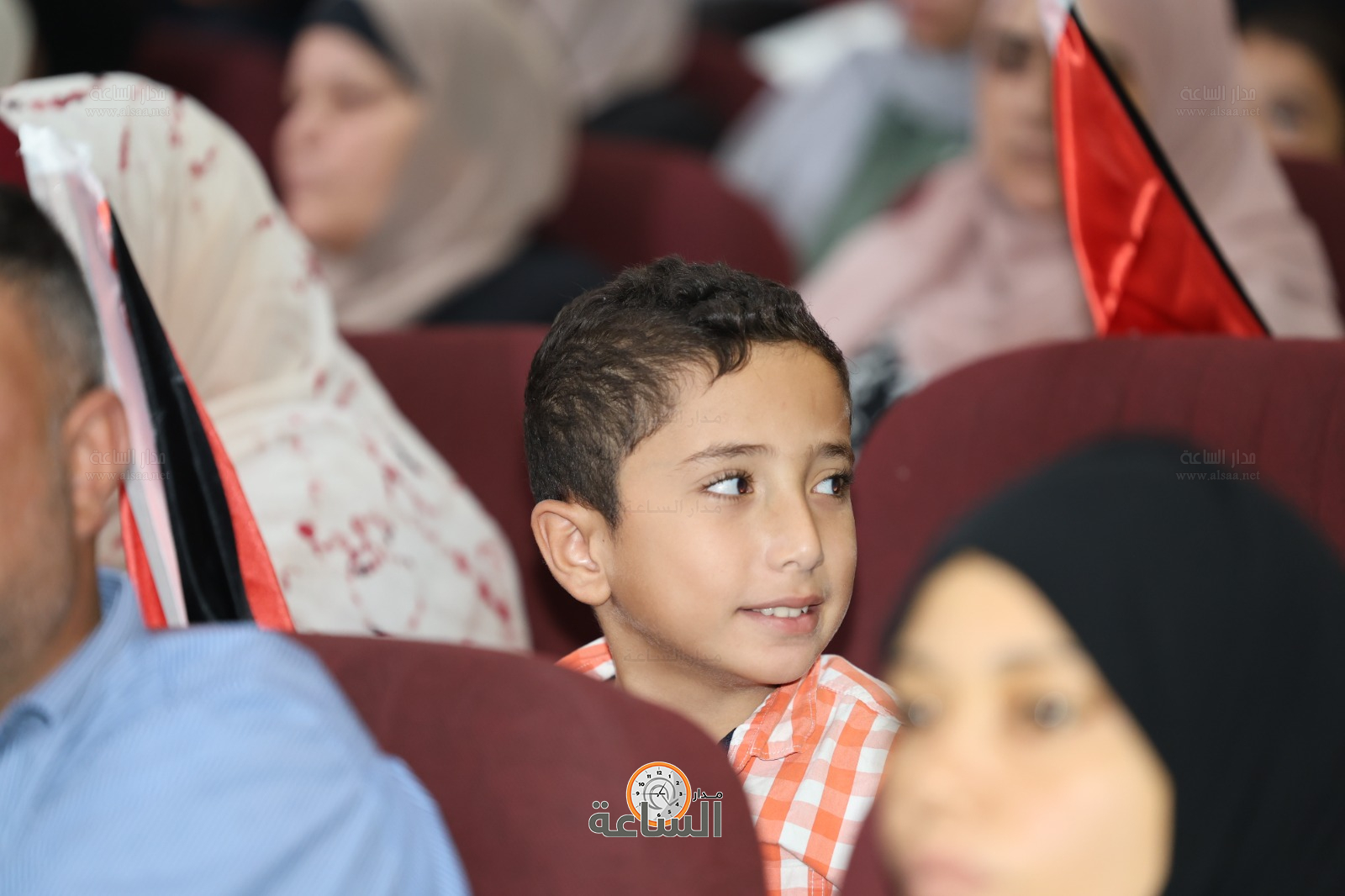 Madar Al-Saa Images 0.40612930664747493