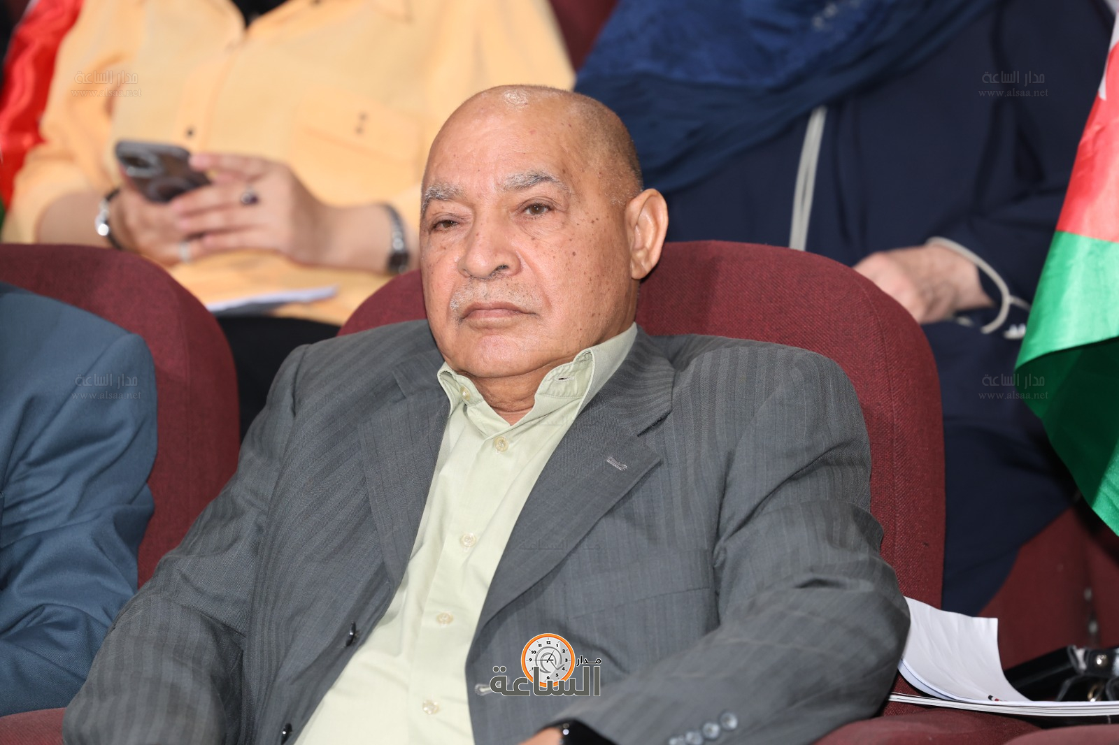 Madar Al-Saa Images 0.27268805492459935