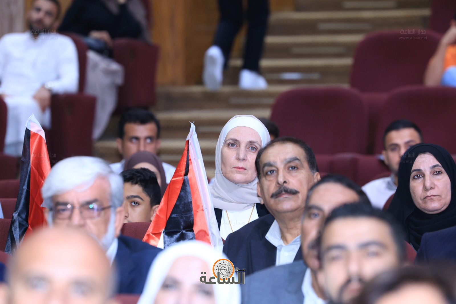 Madar Al-Saa Images 0.643802000391719