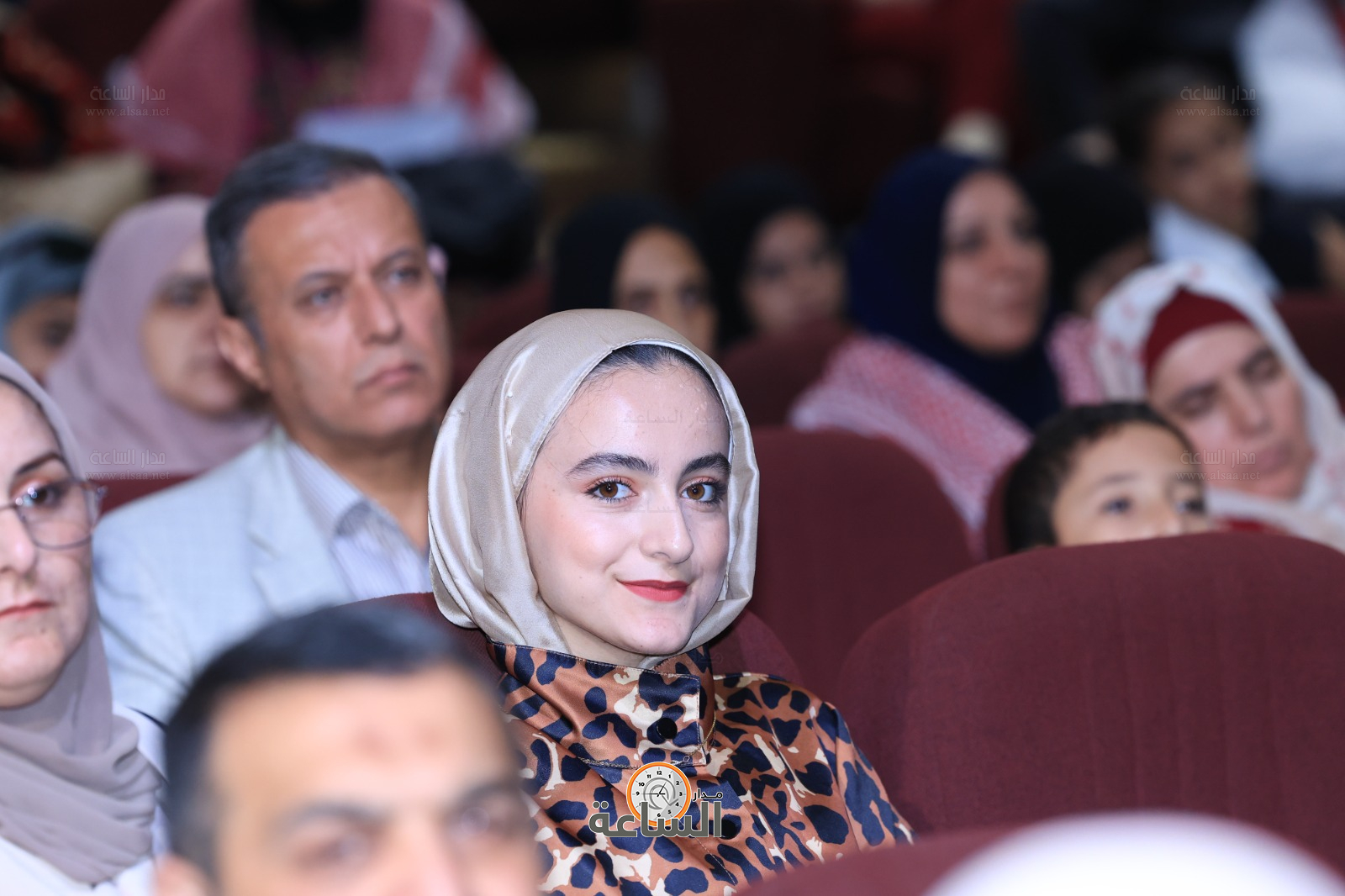 Madar Al-Saa Images 0.10222806990910216