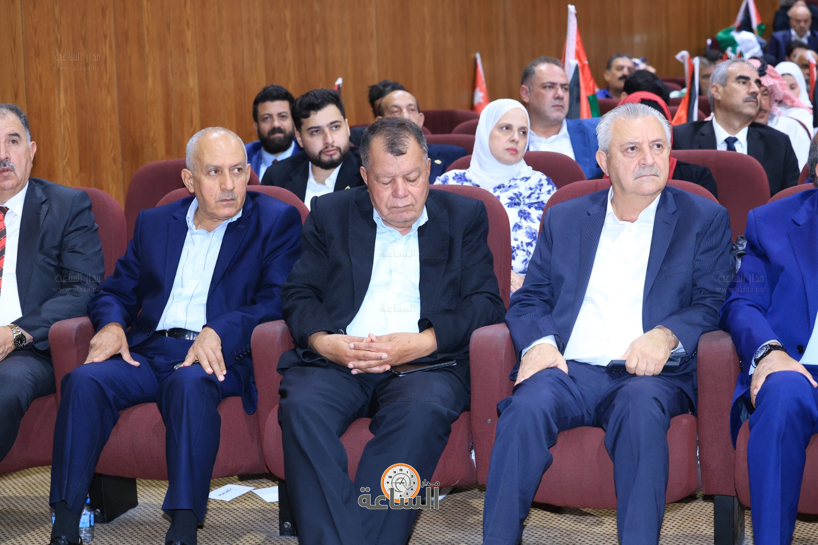 Madar Al-Saa Images 0.14737488553423905