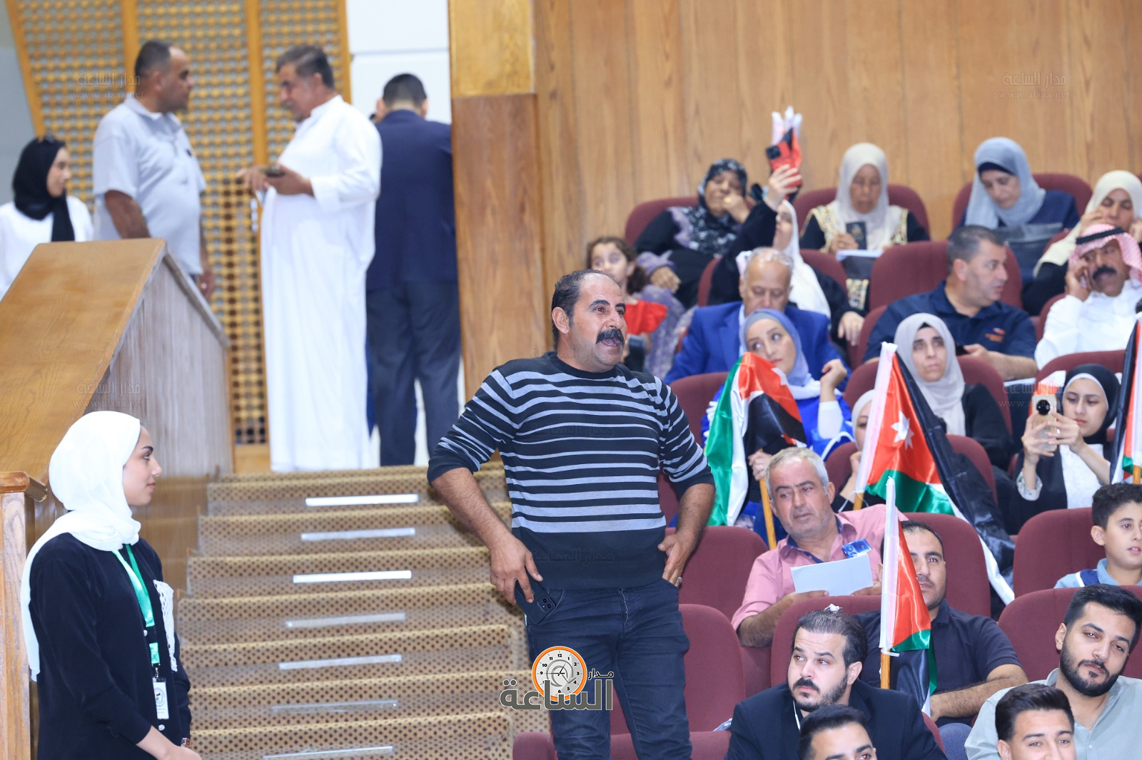 Madar Al-Saa Images 0.007192917147489597