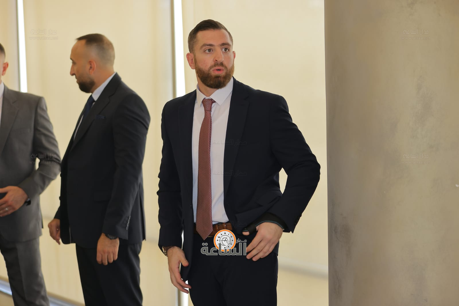 Madar Al-Saa Images 0.7850587135948933