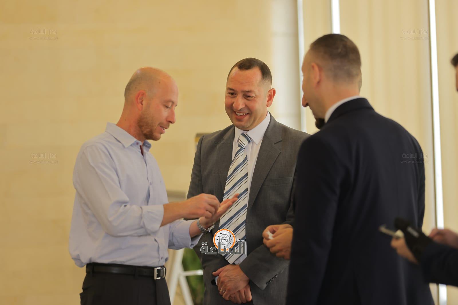 Madar Al-Saa Images 0.09831821676769326