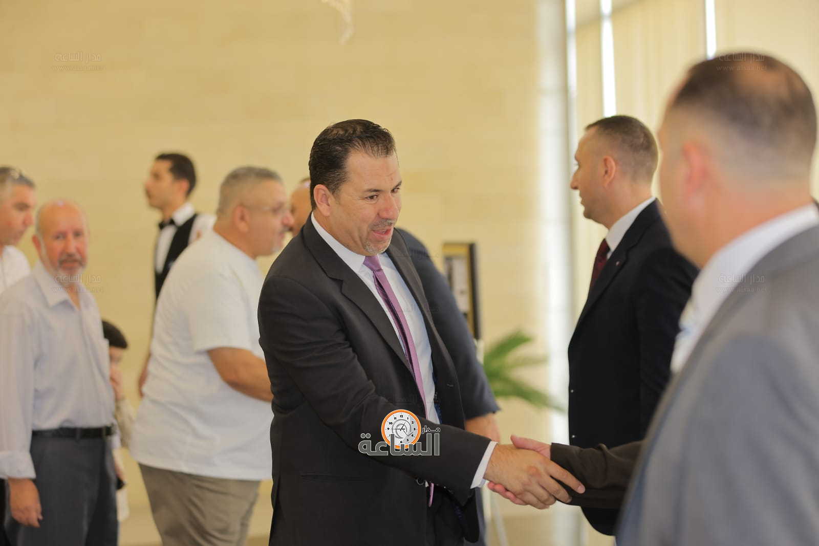 Madar Al-Saa Images 0.5396198218307051