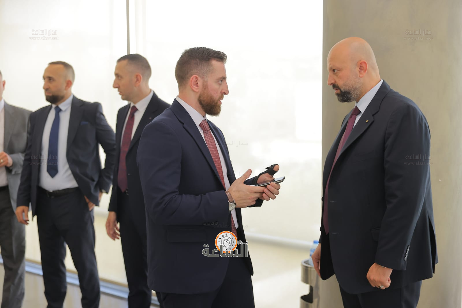 Madar Al-Saa Images 0.43273533571625944