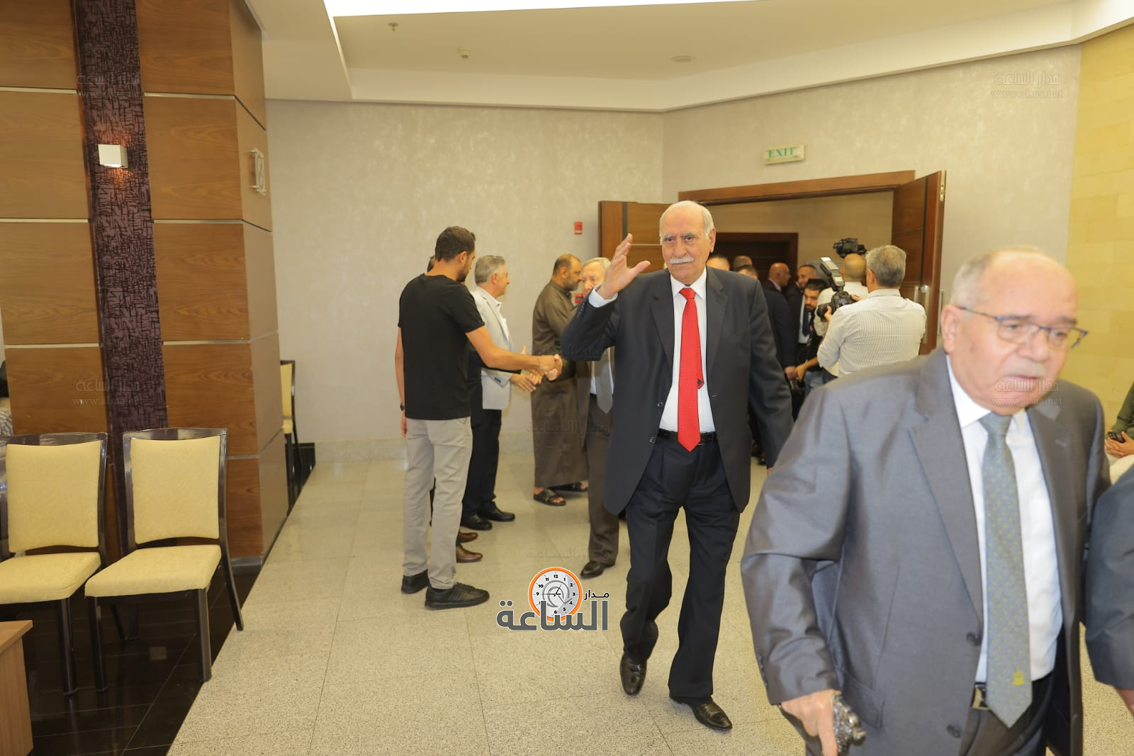 Madar Al-Saa Images 0.4055613620629255