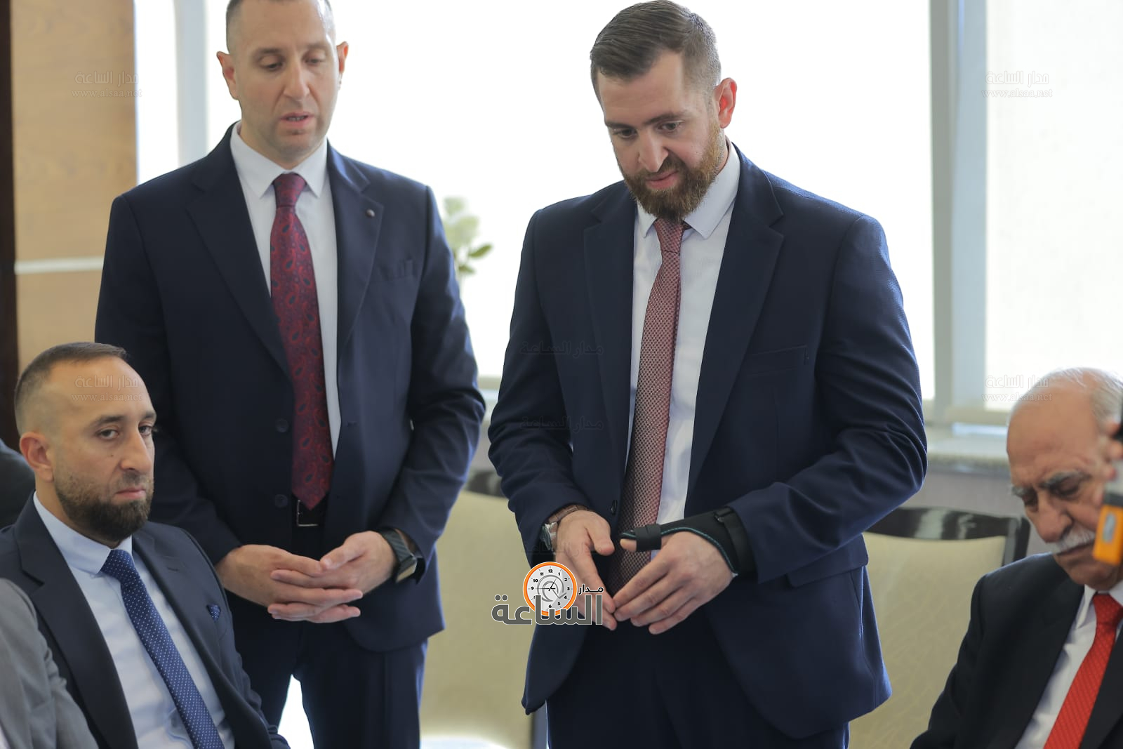 Madar Al-Saa Images 0.047579659471525426