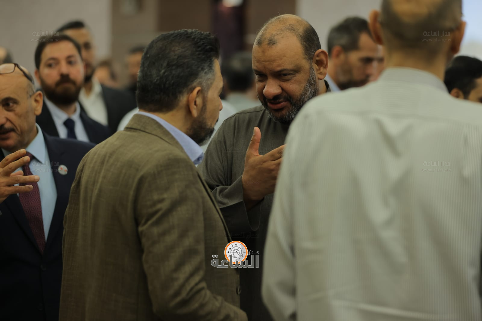 Madar Al-Saa Images 0.5872793047692055