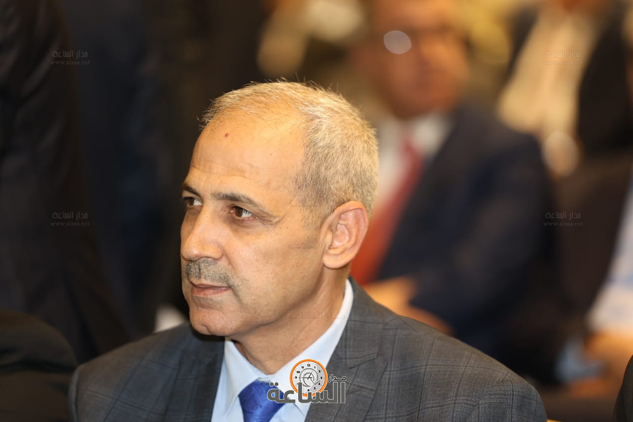 Madar Al-Saa Images 0.10604845342864733