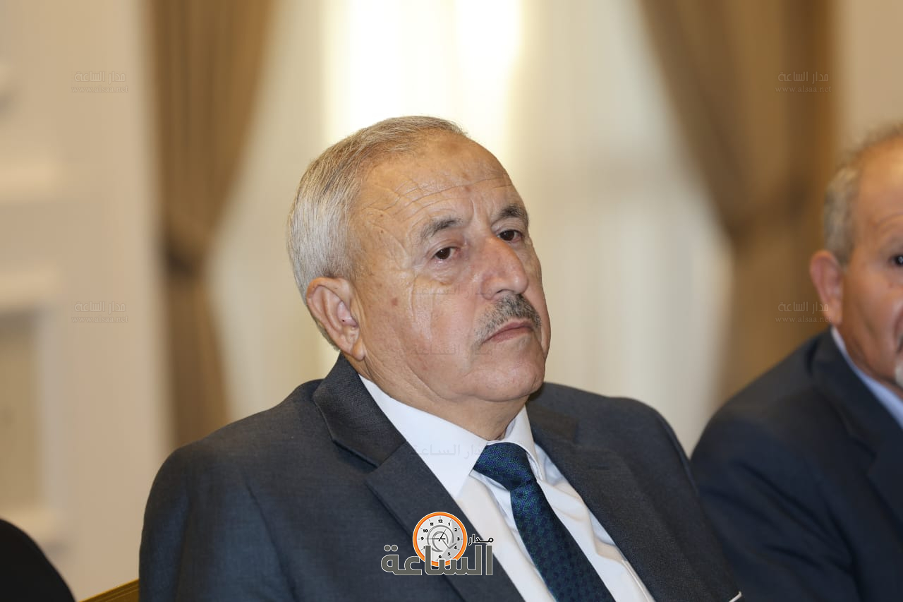 Madar Al-Saa Images 0.8108017414943879