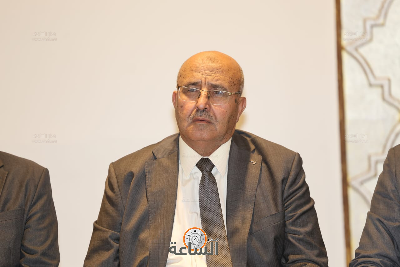 Madar Al-Saa Images 0.25392663080707445