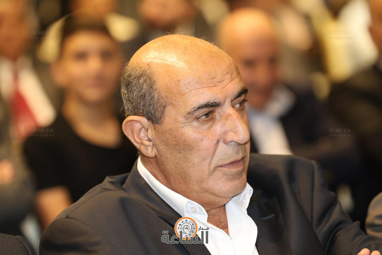 Madar Al-Saa Images 0.8810906060183719