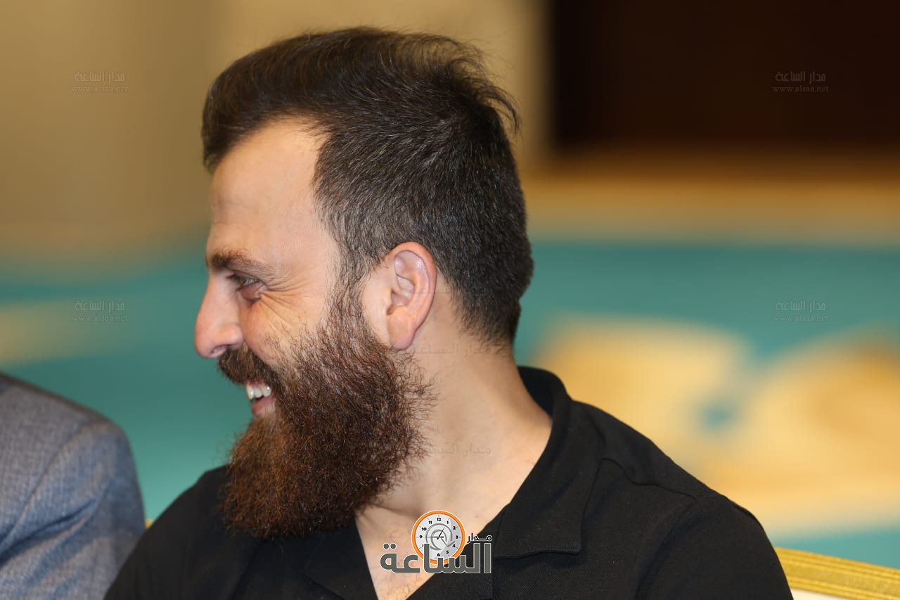 Madar Al-Saa Images 0.7320459230959825