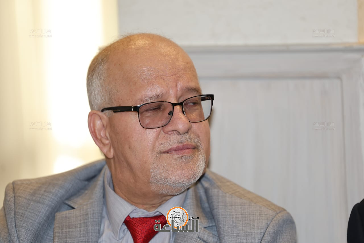 Madar Al-Saa Images 0.7746383190578678