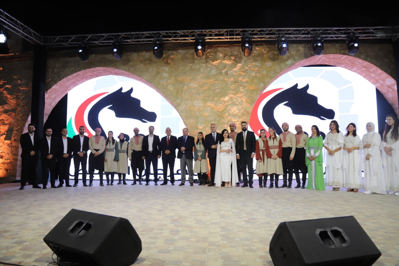 Madar Al-Saa Images 0.36428054045335356