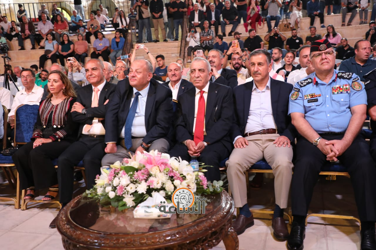 Madar Al-Saa Images 0.018962206753920352