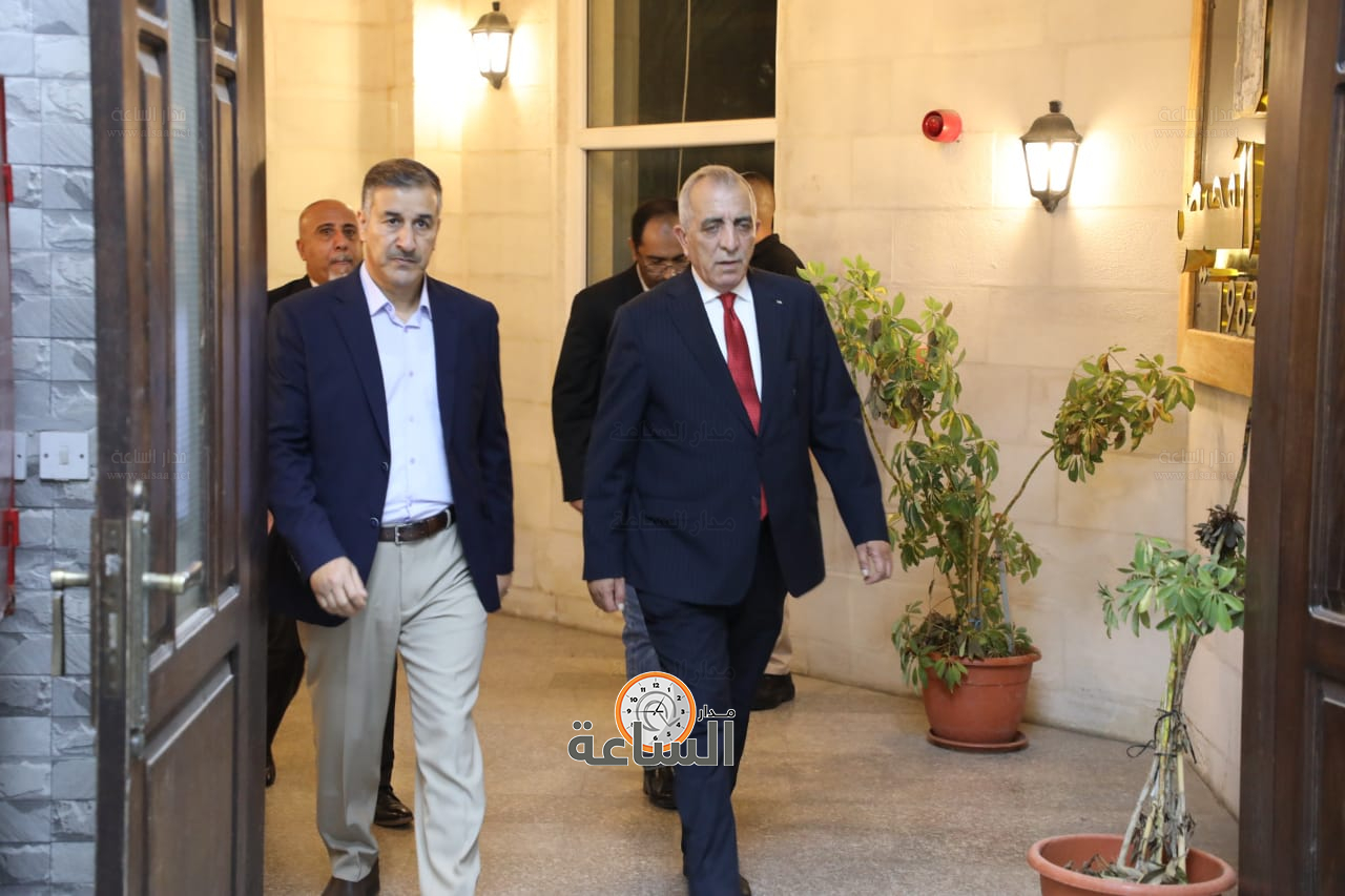 Madar Al-Saa Images 0.6149182354343411