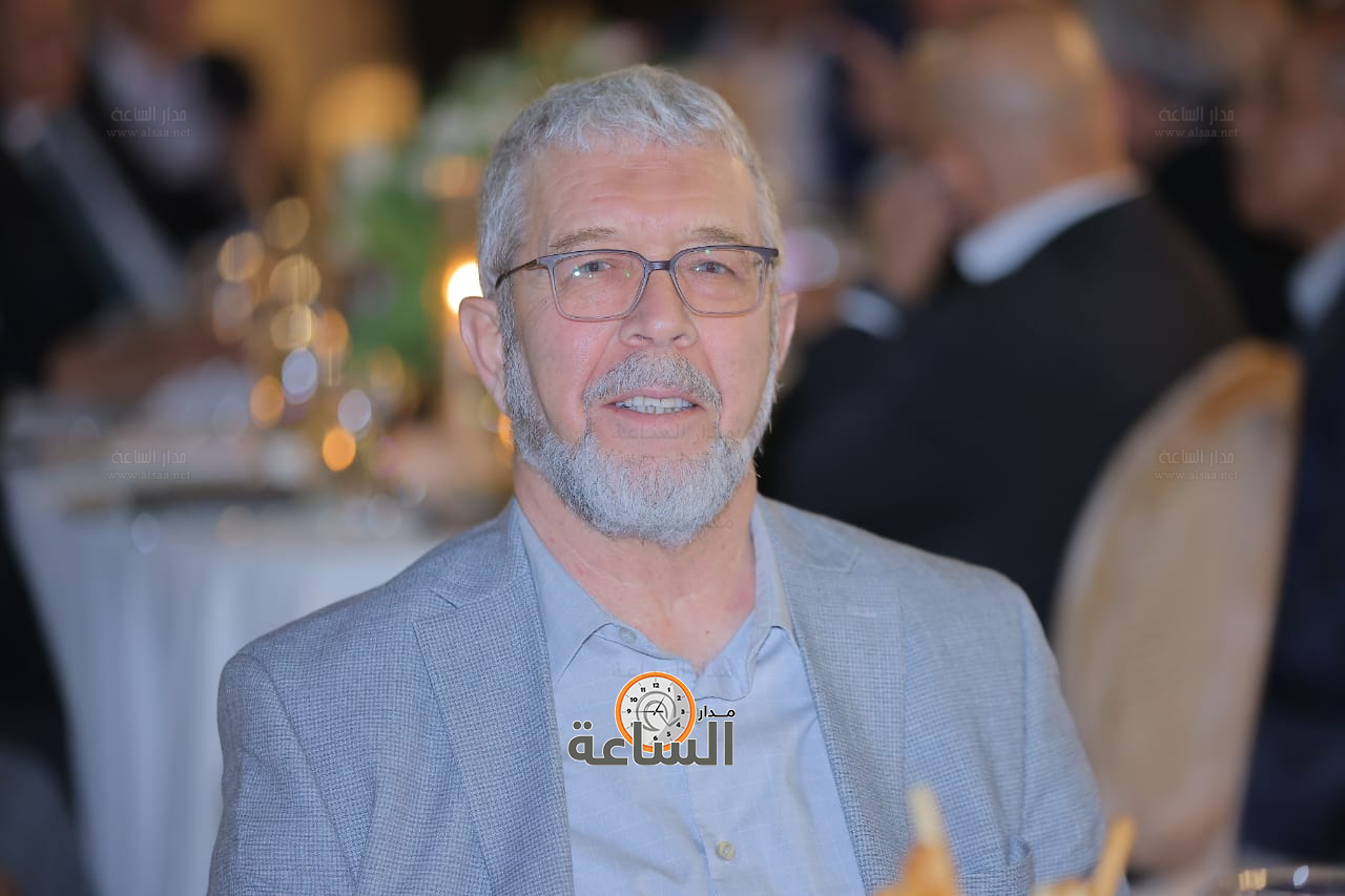 Madar Al-Saa Images 0.3599601112371503