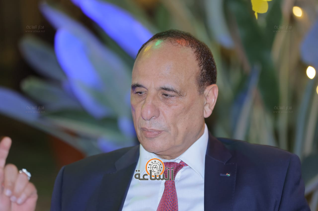 Madar Al-Saa Images 0.1524620597436801