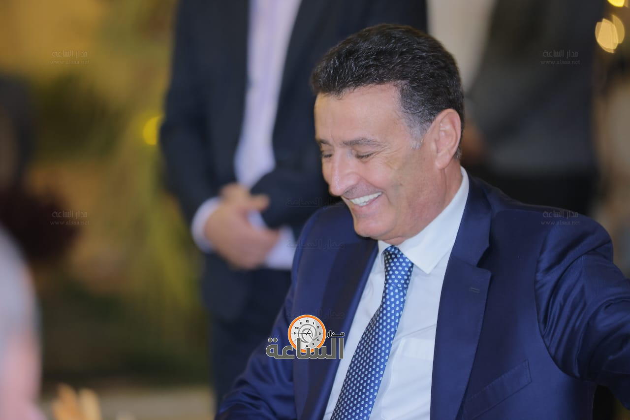 Madar Al-Saa Images 0.38064740873232394