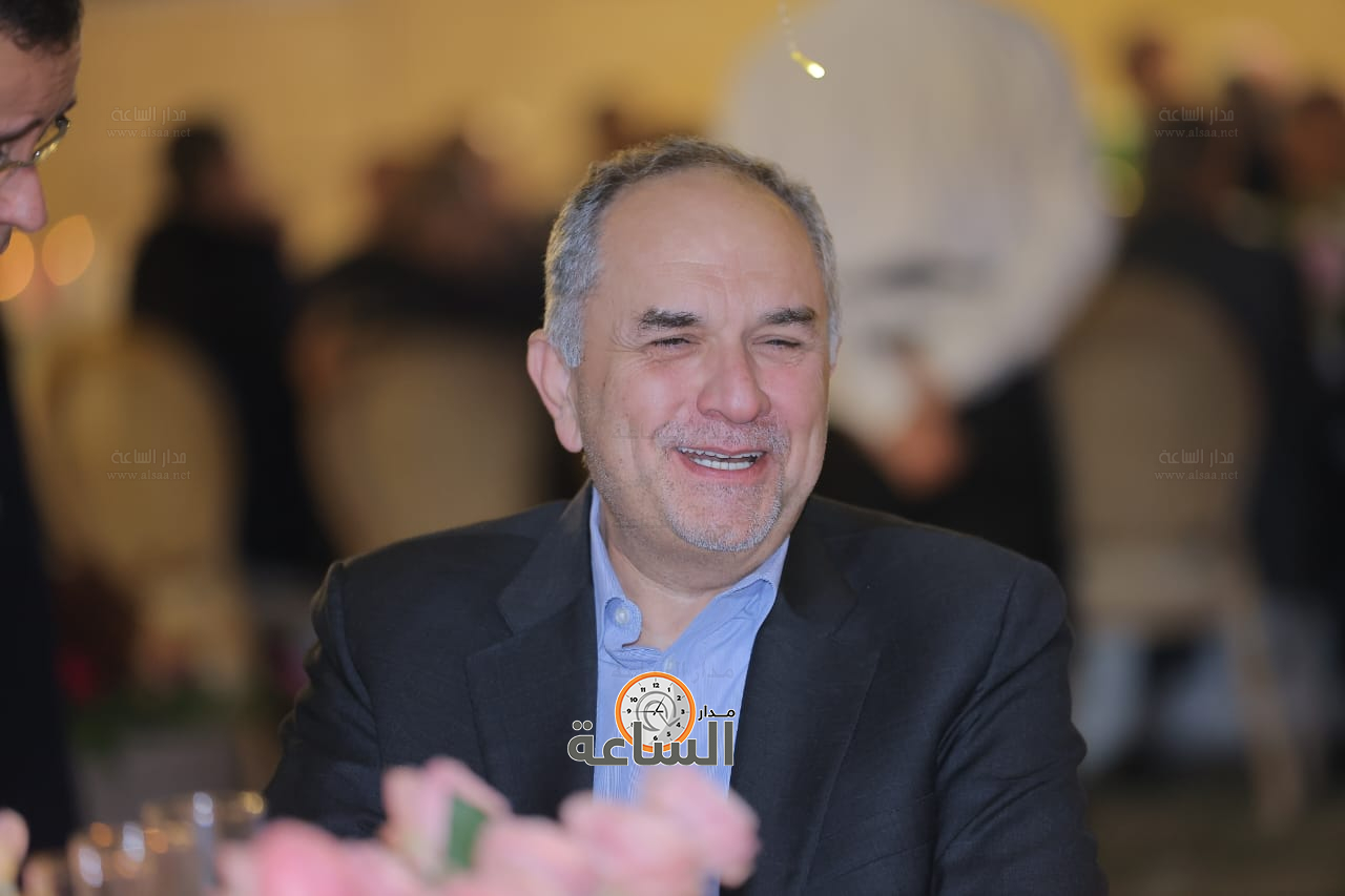 Madar Al-Saa Images 0.8610516177183825