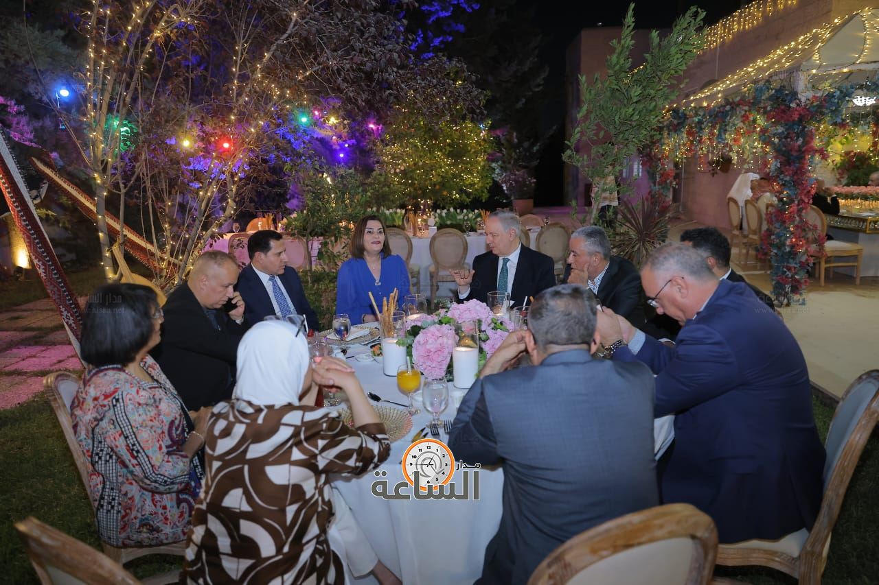 Madar Al-Saa Images 0.9528468717748245