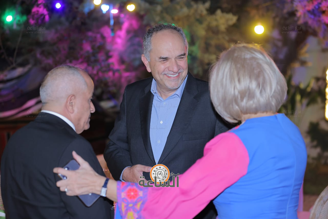 Madar Al-Saa Images 0.802643725081488