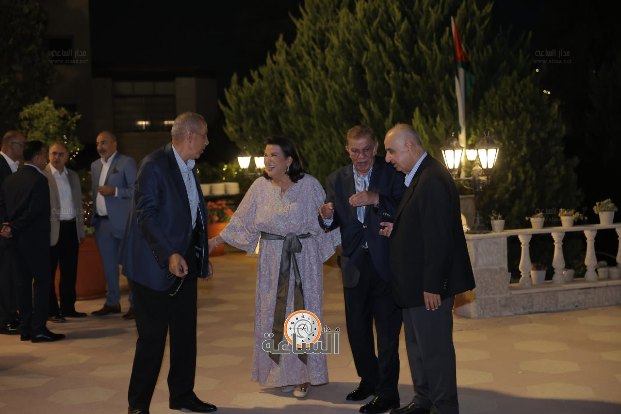 Madar Al-Saa Images 0.5878823426638818