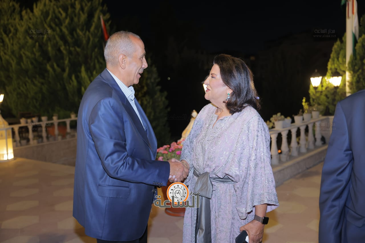 Madar Al-Saa Images 0.43366414610306603