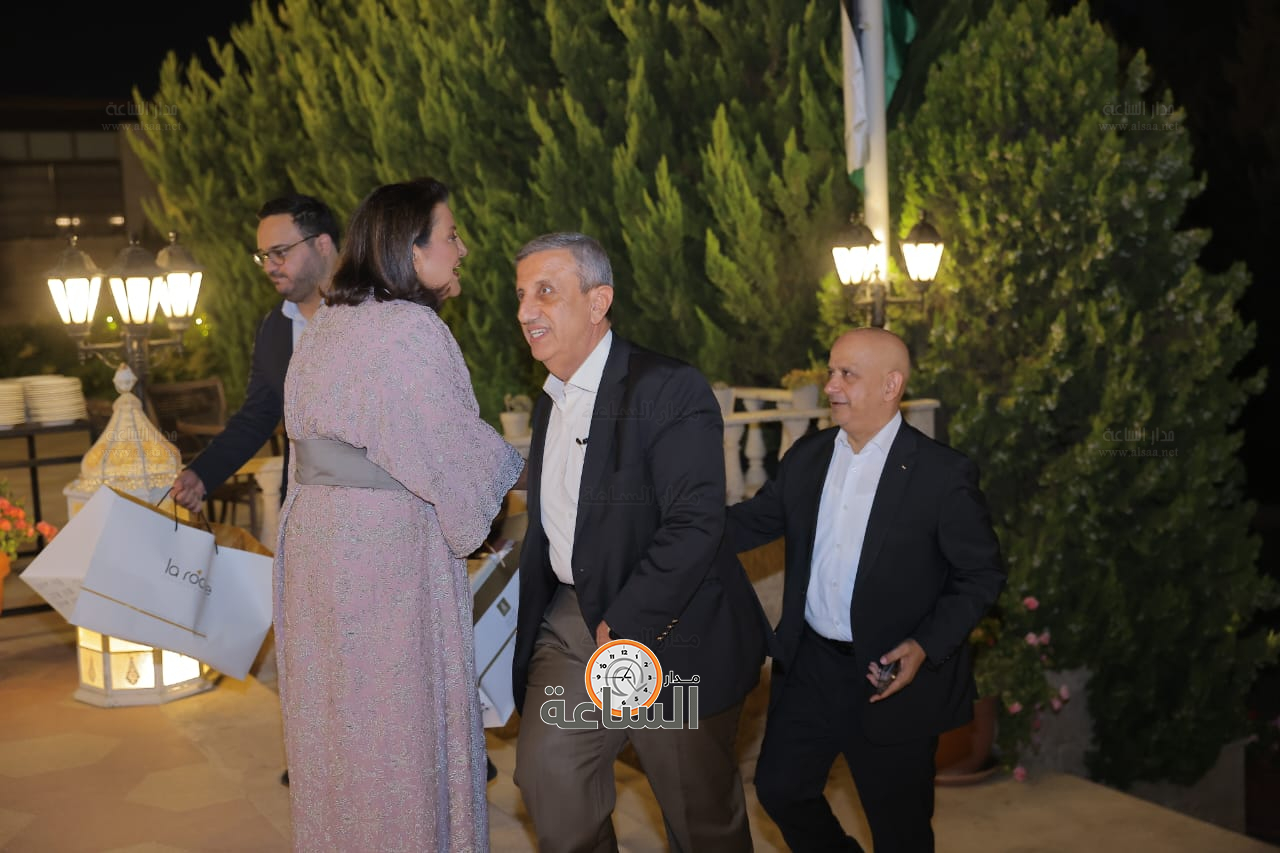 Madar Al-Saa Images 0.1730025190738167