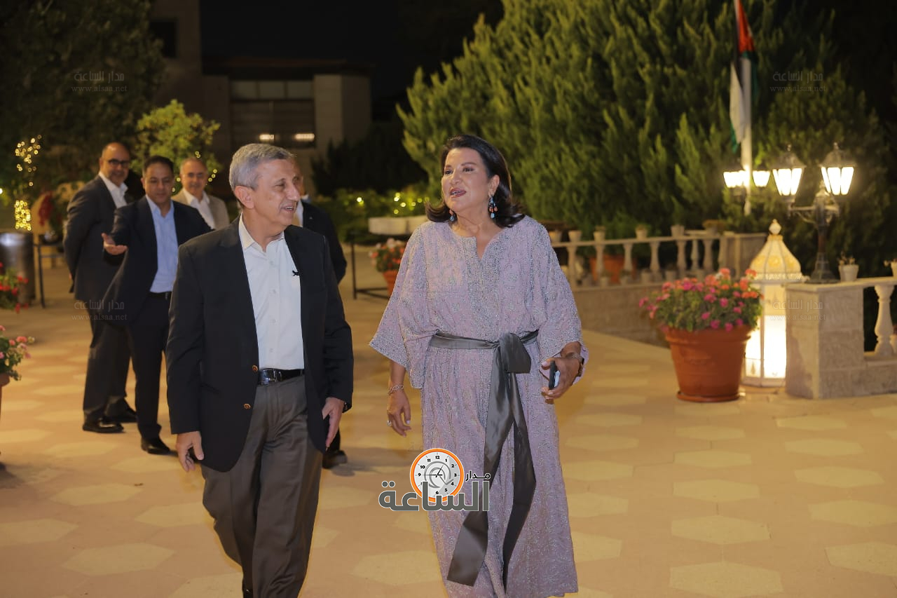 Madar Al-Saa Images 0.030312175614460313